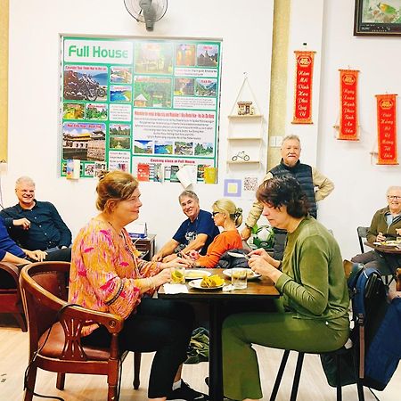 Full House Homestay Hué Eksteriør billede